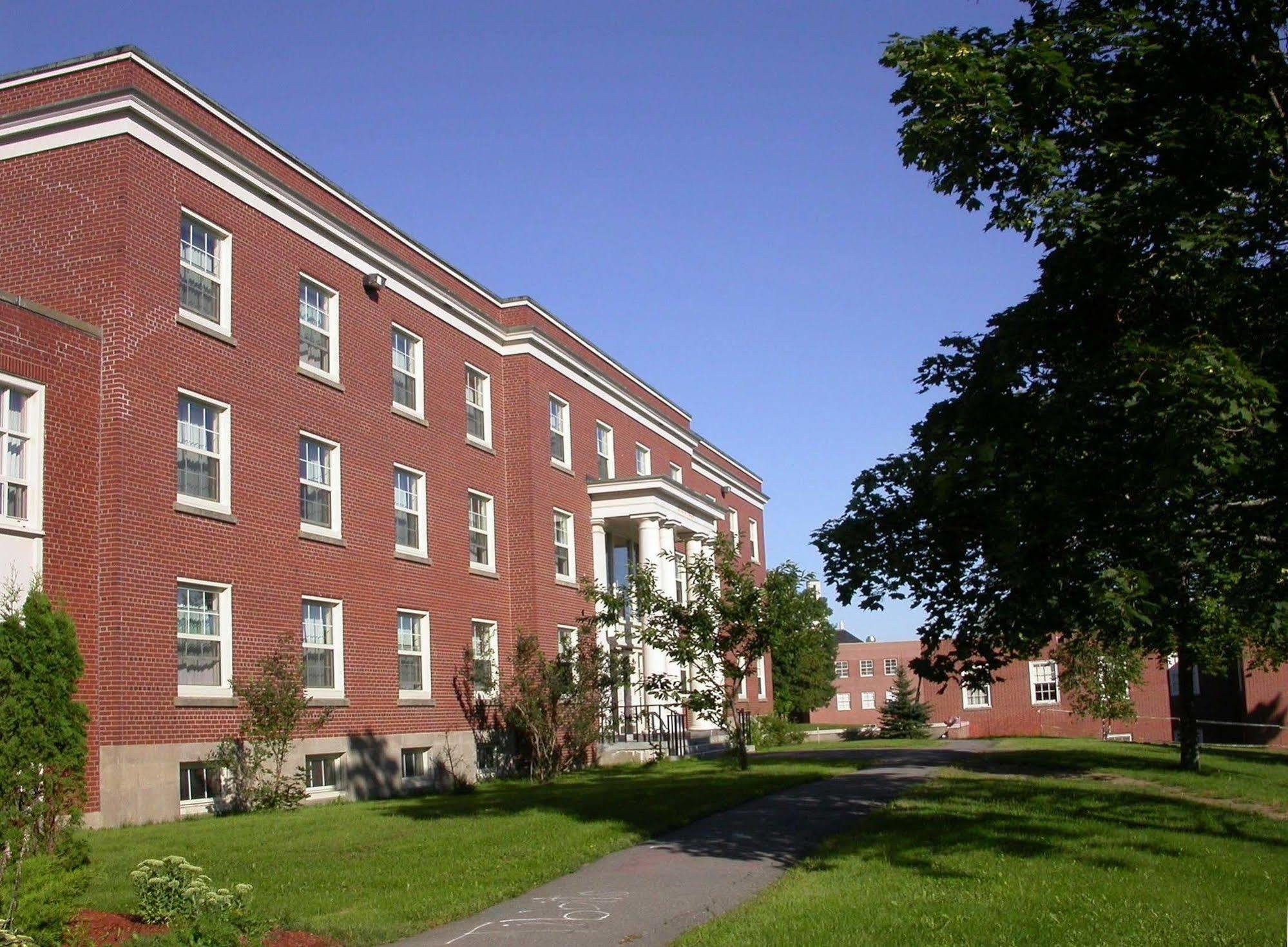 Unb Fredericton Accommodations Εξωτερικό φωτογραφία