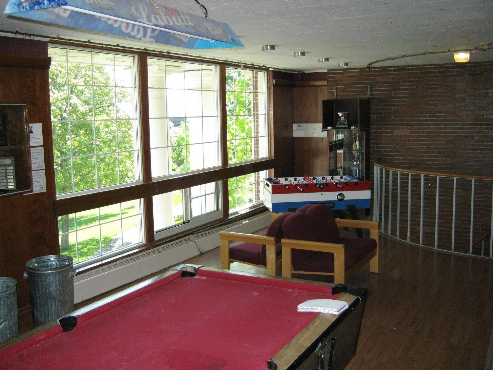 Unb Fredericton Accommodations Εξωτερικό φωτογραφία